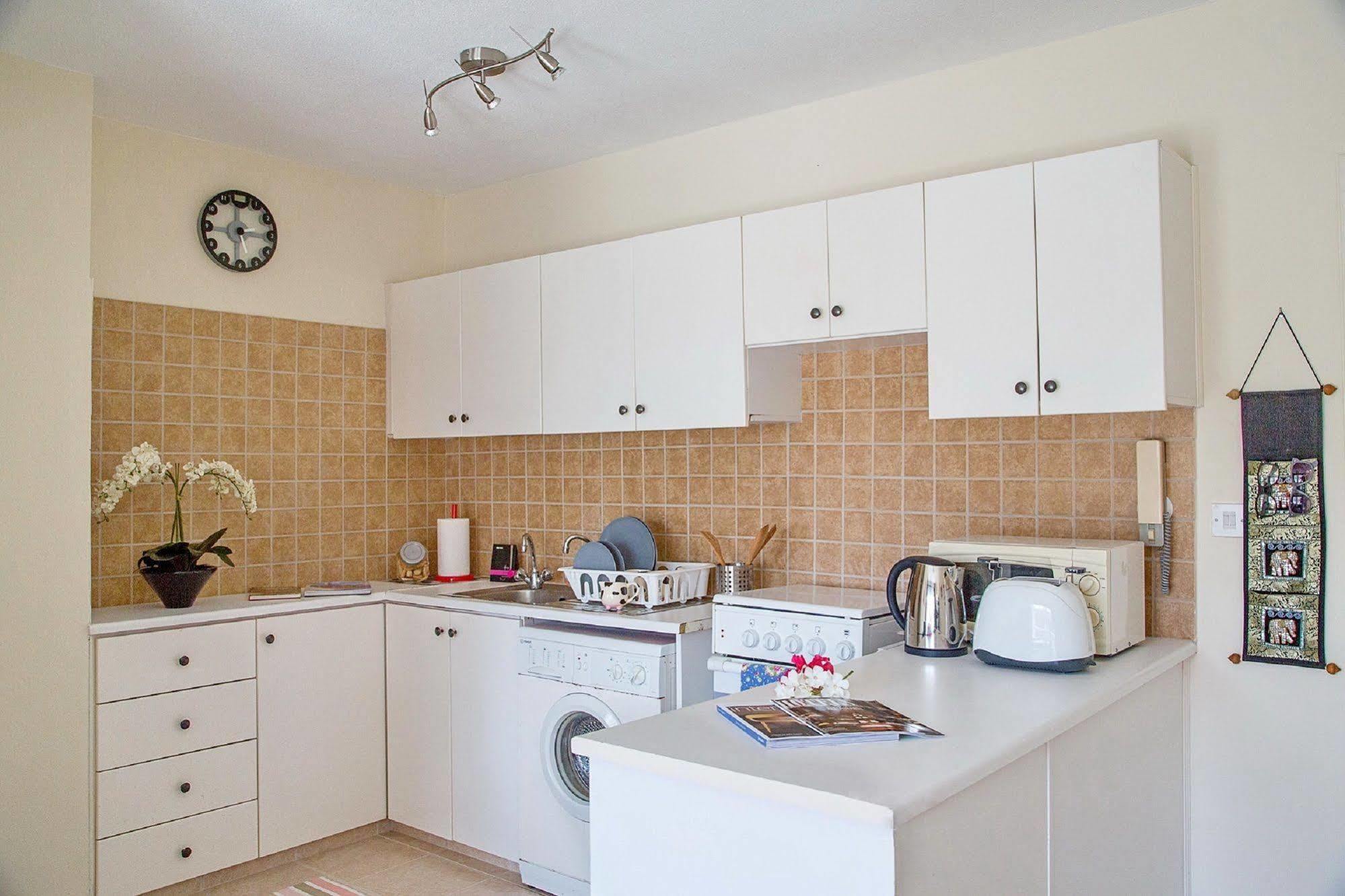 Paphos Love Nest Apartment Ngoại thất bức ảnh