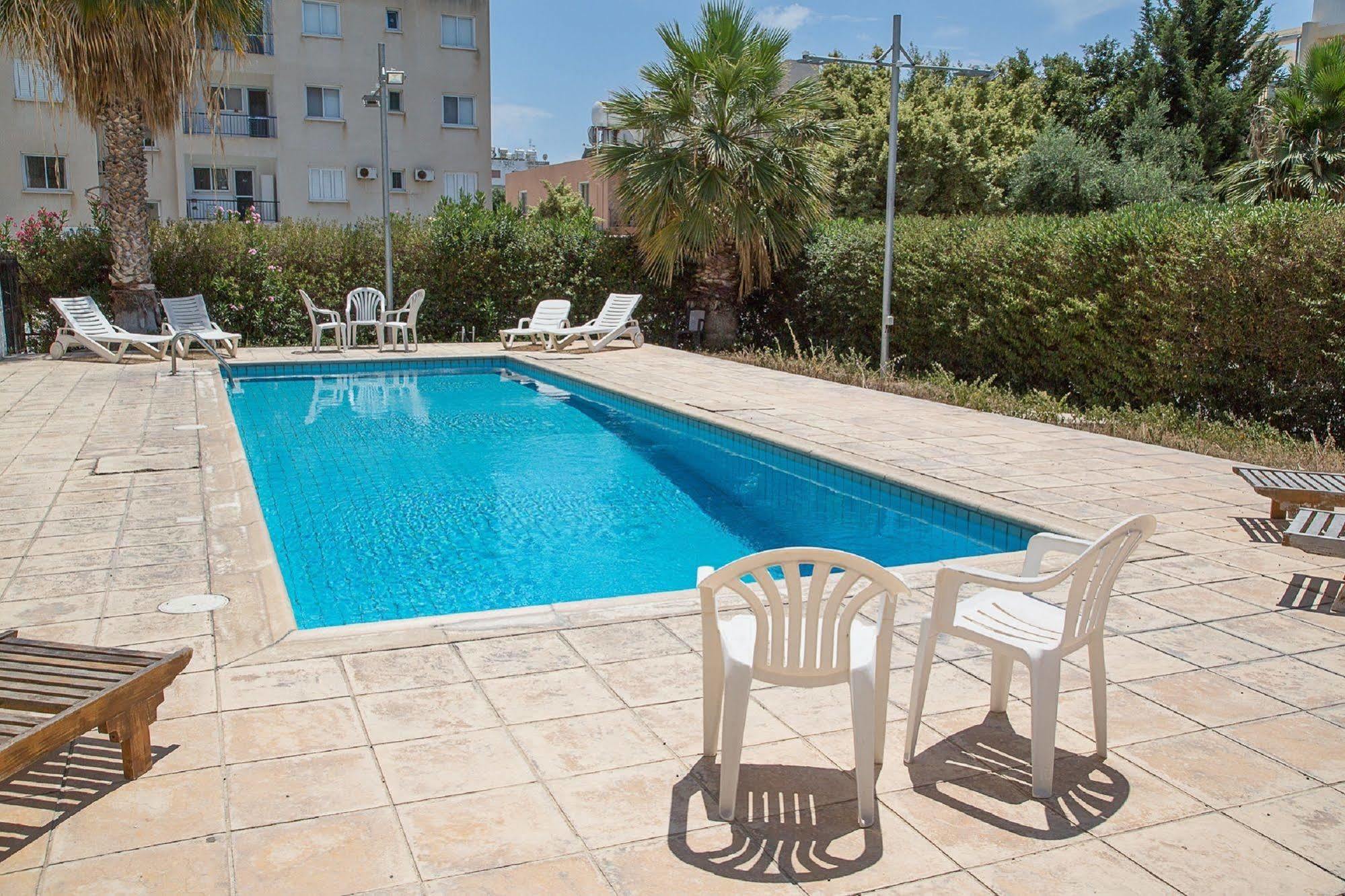 Paphos Love Nest Apartment Ngoại thất bức ảnh